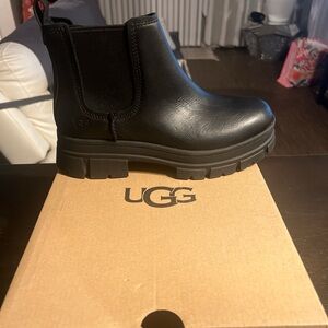 UGG Booty